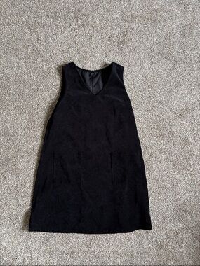 Black V-Neck Sleeveless Corduroy Shift Dress